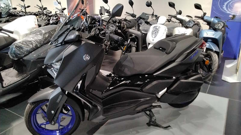 yamaha x-max 300 usato